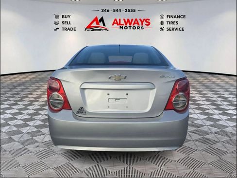 Used 2013 Chevrolet Sonic LS FWD image 8