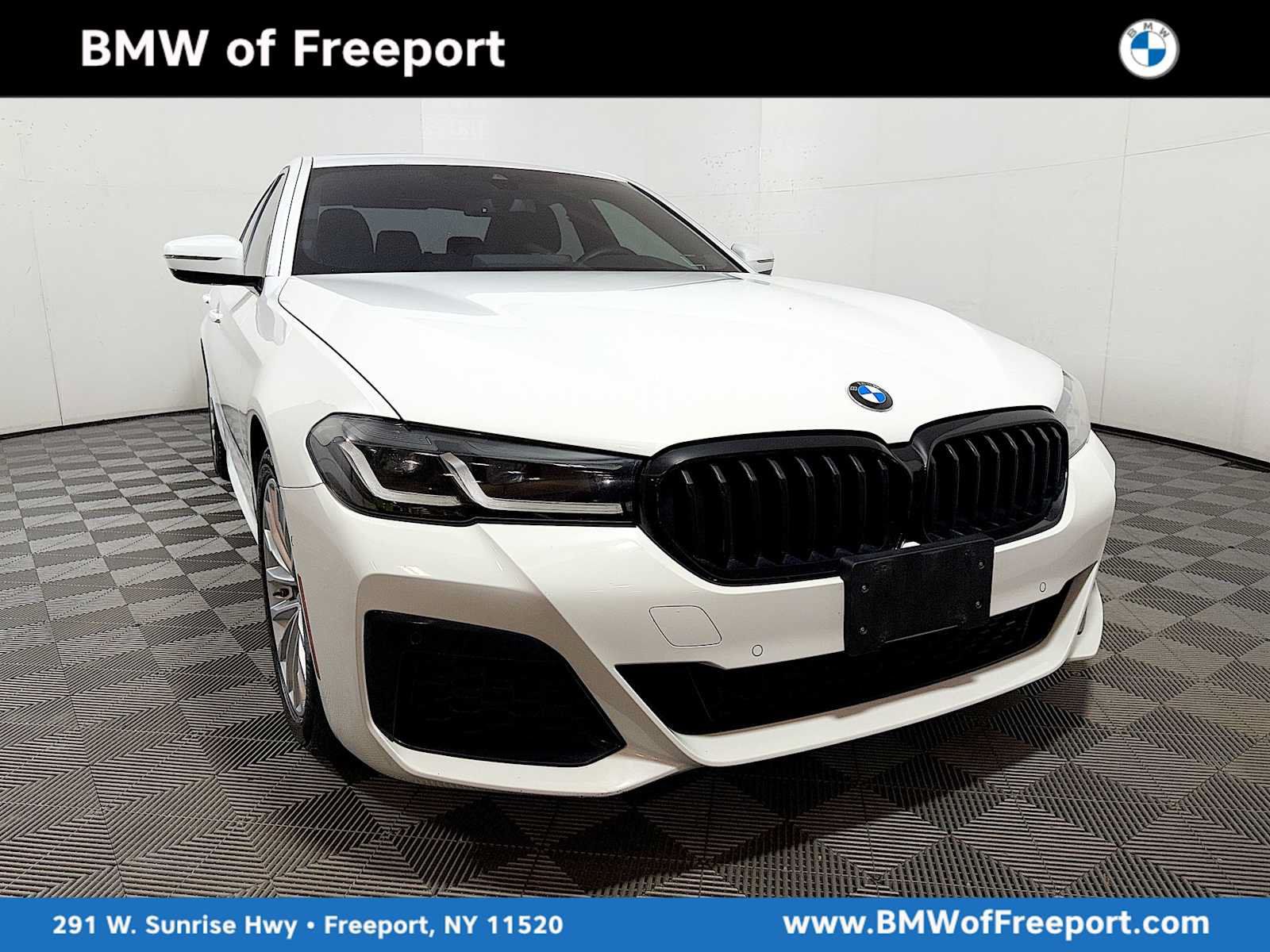 Used 2023 BMW 530i xDrive w/ M Sport Package AWD/4WD image 1