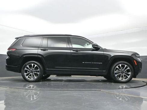 Used 2021 Jeep Grand Cherokee L Overland w/ Luxury Tech Group IV AWD/4WD image 25
