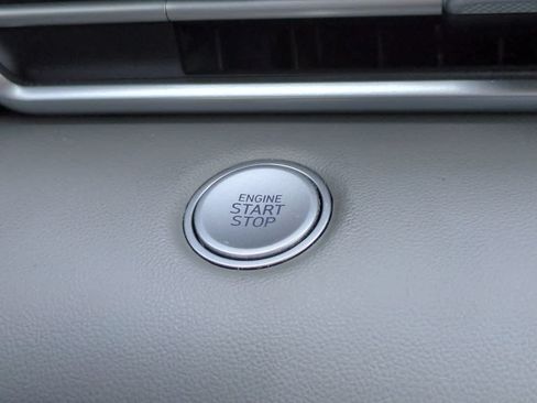 Used 2022 Hyundai Elantra Blue FWD image 26