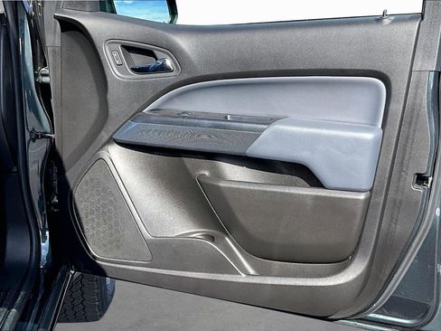 Used 2018 Chevrolet Colorado Z71 image 16