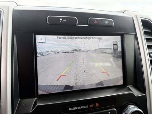 Used 2017 Ford F150 Lariat w/ Equipment Group 501A Mid RWD image 19