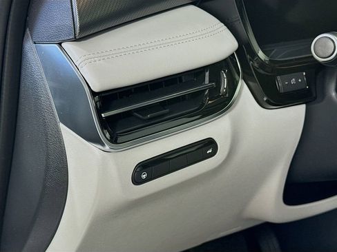 New 2026 INFINITI QX60 Luxe image 10