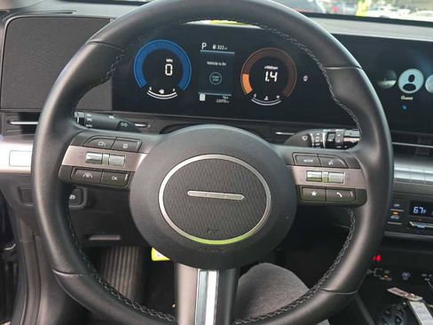 Used 2025 Hyundai Kona SEL image 8