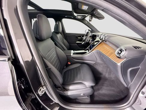Certified 2025 Mercedes-Benz GLC 300 image 21