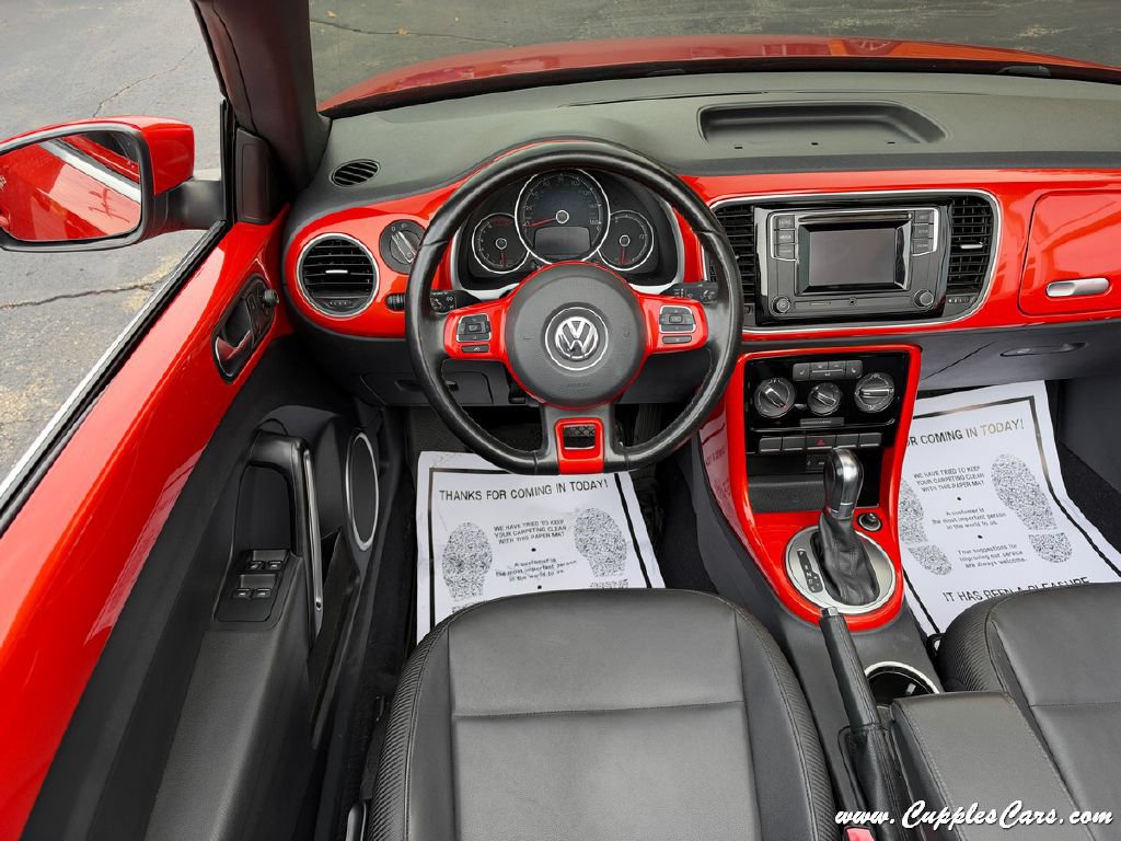 Used 2019 Volkswagen Beetle 2.0T S FWD image 19