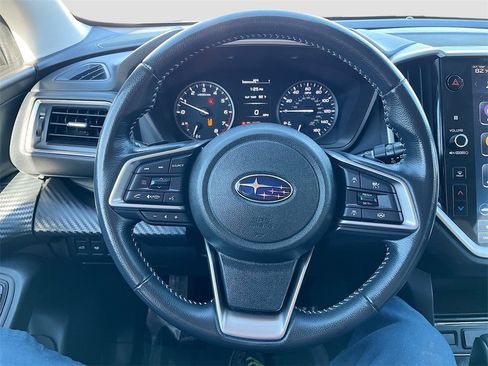 Used 2023 Subaru Ascent Premium w/ Convenience Package image 11