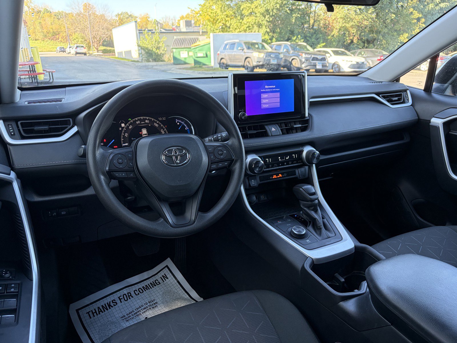 Used 2024 Toyota RAV4 XLE AWD/4WD image 10