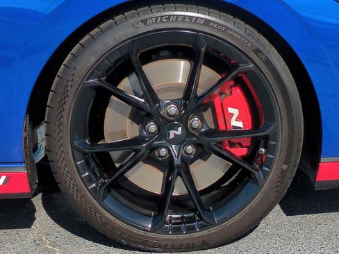 Certified 2024 Hyundai Elantra N image 11