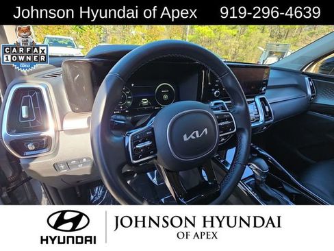 Used 2023 Kia Sorento SX image 27