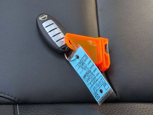 Used 2022 Nissan Pathfinder SL image 36