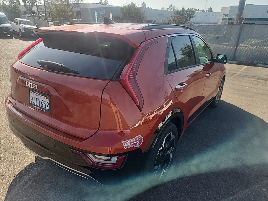 Used 2023 Kia Niro Wave FWD image 12