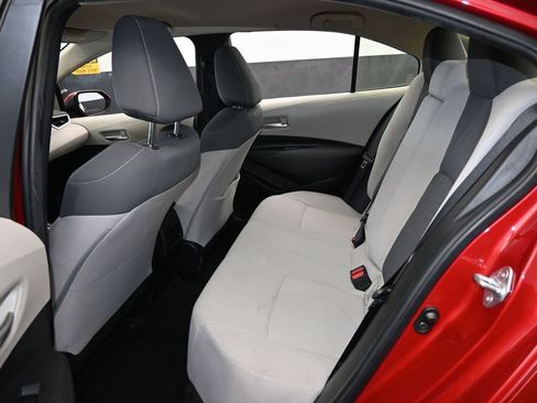 Used 2020 Toyota Corolla LE image 30