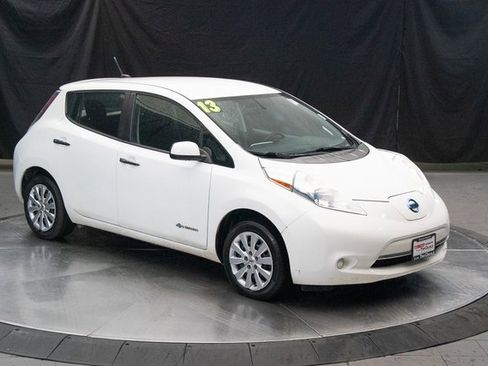 Used 2013 Nissan Leaf S w/ Charger Pkg image 2
