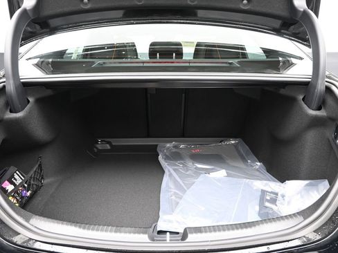 New 2025 Mercedes-Benz C 300 4MATIC Sedan image 18