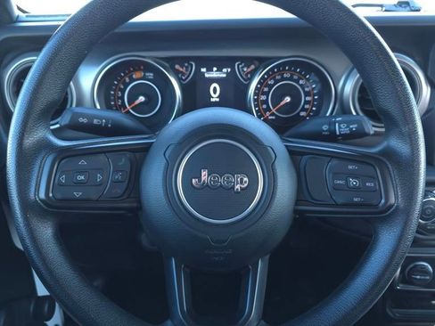 Used 2023 Jeep Wrangler Sport image 23