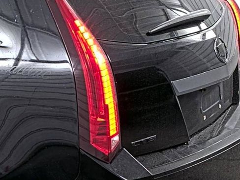 Used 2010 Cadillac CTS Performance RWD image 9
