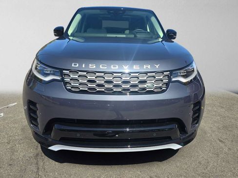 Used 2025 Land Rover Discovery Metropolitan Edition AWD/4WD image 8