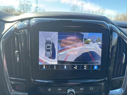 Used 2023 Chevrolet Traverse Premier w/ Redline Edition image 16