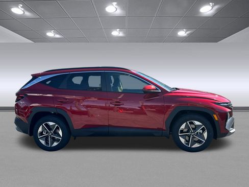 New 2025 Hyundai Tucson SEL image 8