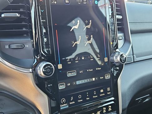 Used 2024 RAM 2500 Laramie w/ Safety Group image 29