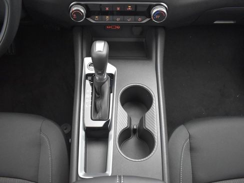 Used 2025 Nissan Altima 2.5 S image 12