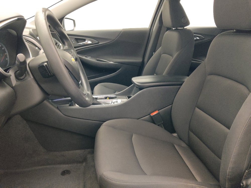 Used 2025 Chevrolet Malibu LT FWD image 17
