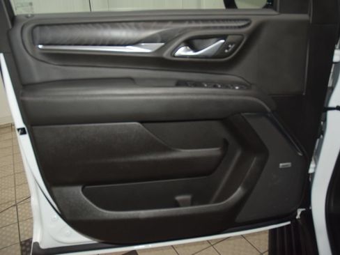 Used 2024 GMC Yukon XL Denali AWD/4WD image 50