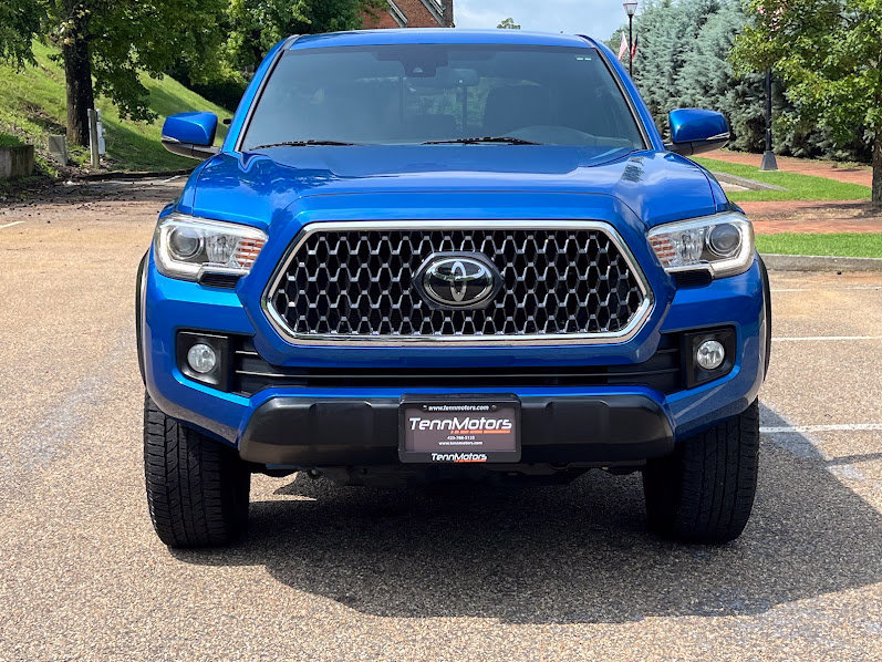 Used 2018 Toyota Tacoma TRD Off-Road AWD/4WD image 27