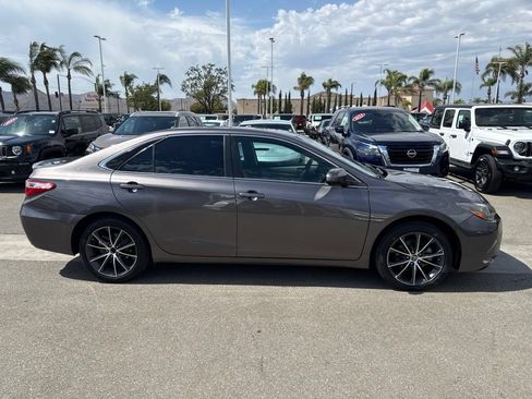 Used 2017 Toyota Camry XSE FWD image 9