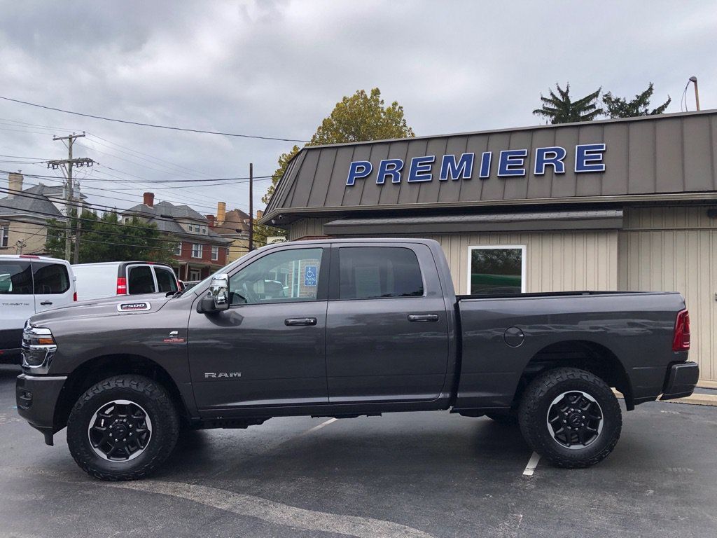 Used 2026 RAM 2500 Laramie AWD/4WD image 3