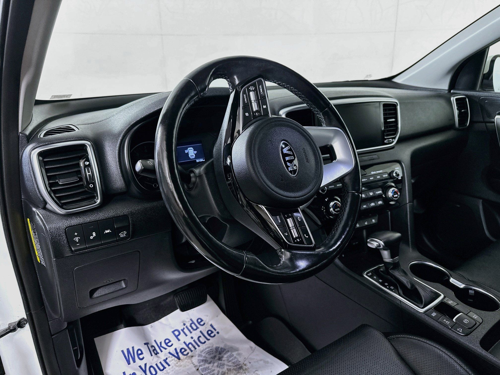 Used 2020 Kia Sportage EX w/ EX Technology Package AWD/4WD image 9