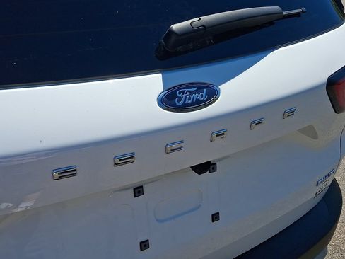 Used 2023 Ford Escape Active AWD/4WD image 31