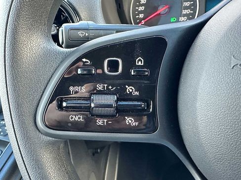 Used 2023 Mercedes-Benz Sprinter 1500 image 32