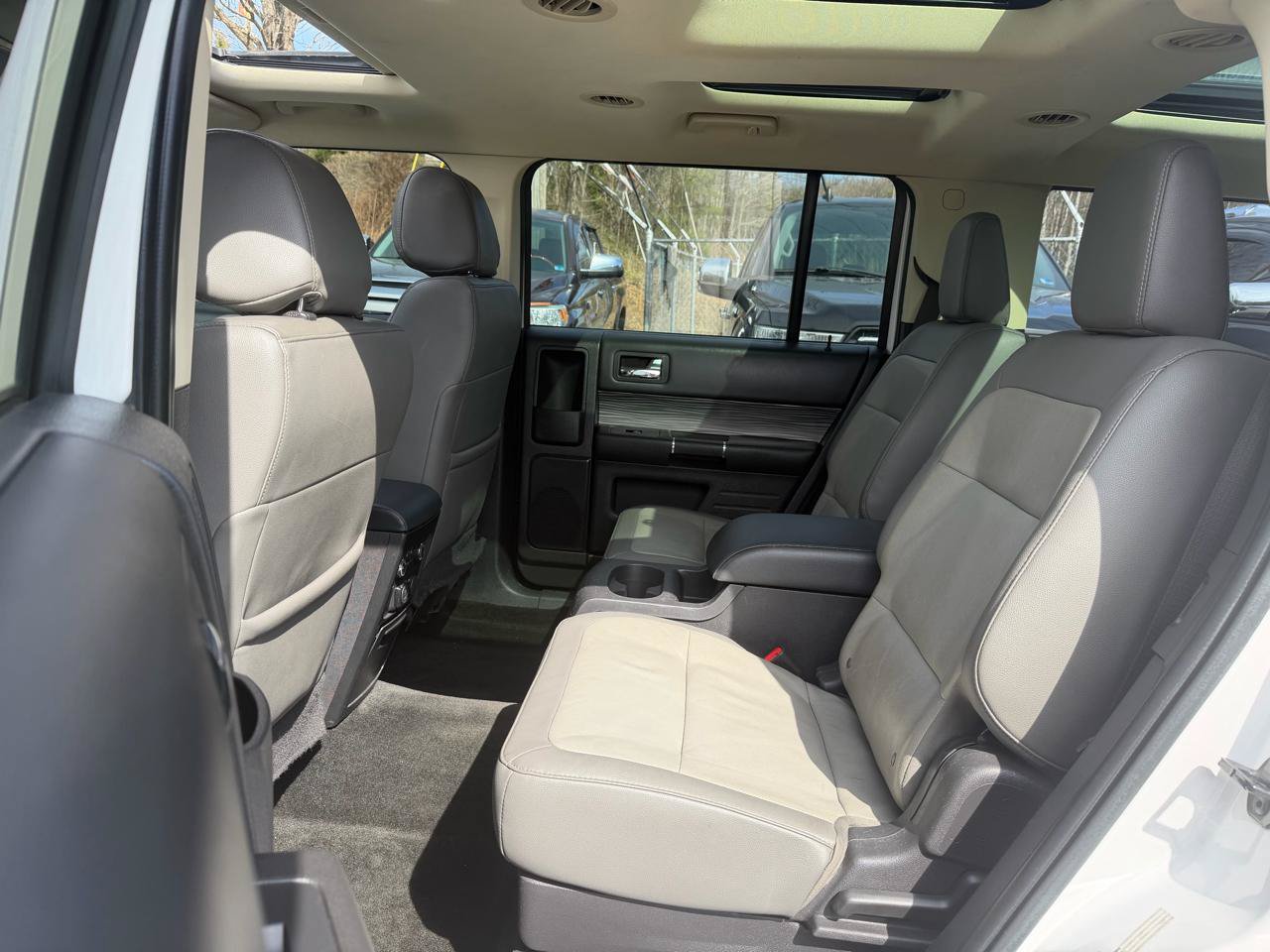 Used 2016 Ford Flex Limited w/ Equipment Group 303A AWD/4WD image 33