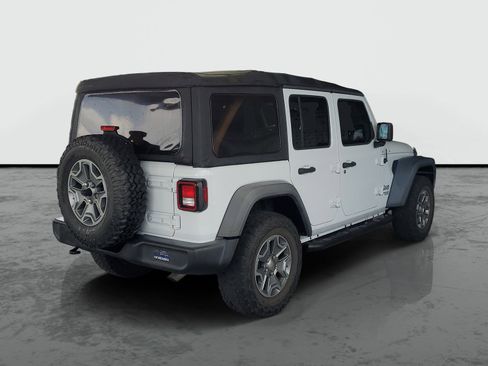 Used 2018 Jeep Wrangler Unlimited Sport AWD/4WD image 2