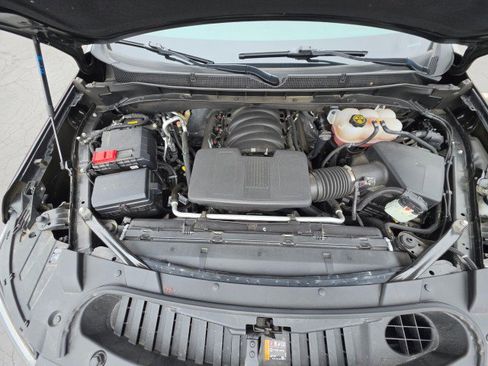 Used 2023 Chevrolet Suburban RST w/ Luxury Package image 11