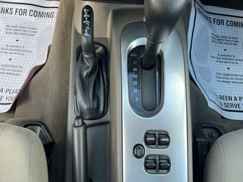 Used 2005 Jeep Liberty Limited w/ Trailer Tow Group image 18