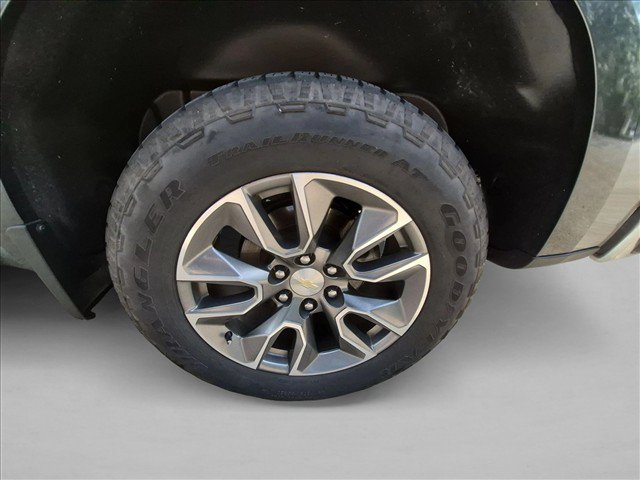 Used 2019 Chevrolet Silverado 1500 LT w/ All-Star Edition AWD/4WD image 14