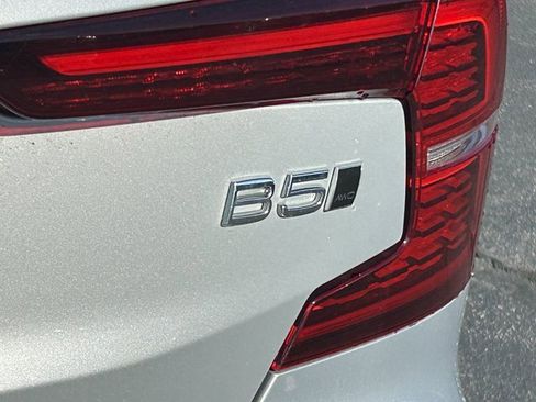 Used 2024 Volvo S60 B5 Plus image 5