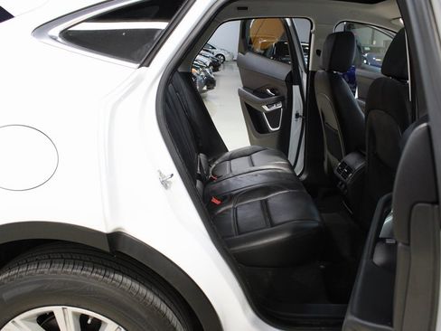 Used 2018 Jaguar E-PACE S image 17