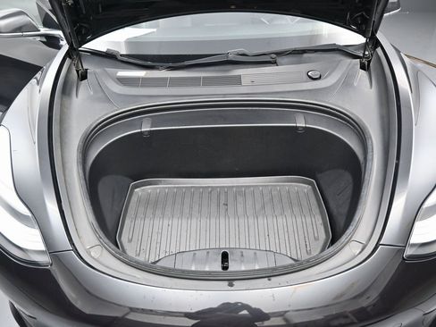 Used 2018 Tesla Model 3 Long Range image 37