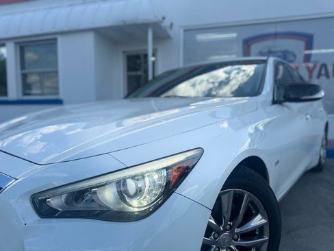 Used 2017 INFINITI Q50 3.0t Premium w/ 3.0T Premium Plus Package RWD image 4