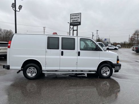 Used 2024 GMC Savana 2500 w/ Driver Convenience Package image 6