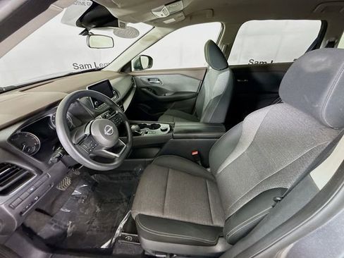 Used 2023 Nissan Rogue SV image 19