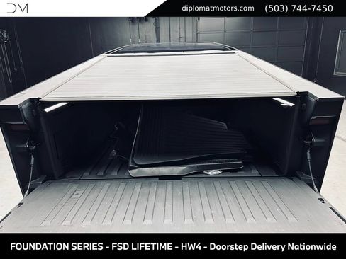 Used 2024 Tesla Cybertruck Cyberbeast AWD/4WD image 45