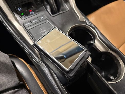 Used 2017 Lexus NX 200t 200t image 38