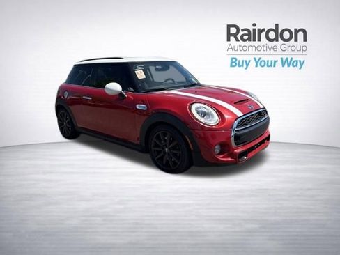 Used 2017 MINI Cooper S FWD image 1