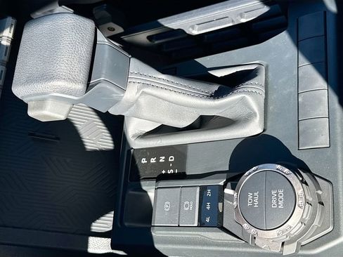 Used 2025 Toyota 4Runner SR5 image 21