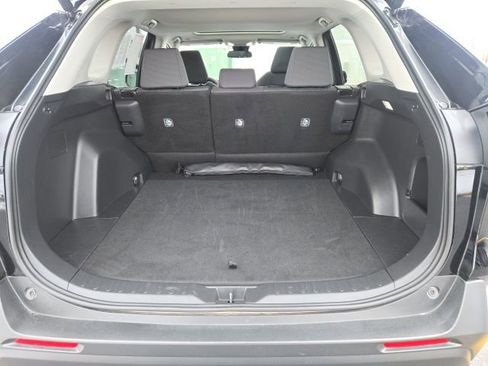 Used 2025 Toyota RAV4 XLE image 21